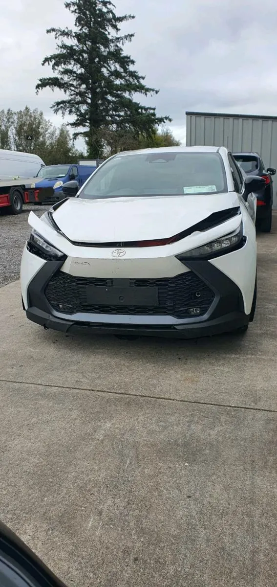 241 TOYOTA CH-R SPORT HYBRID - Image 2