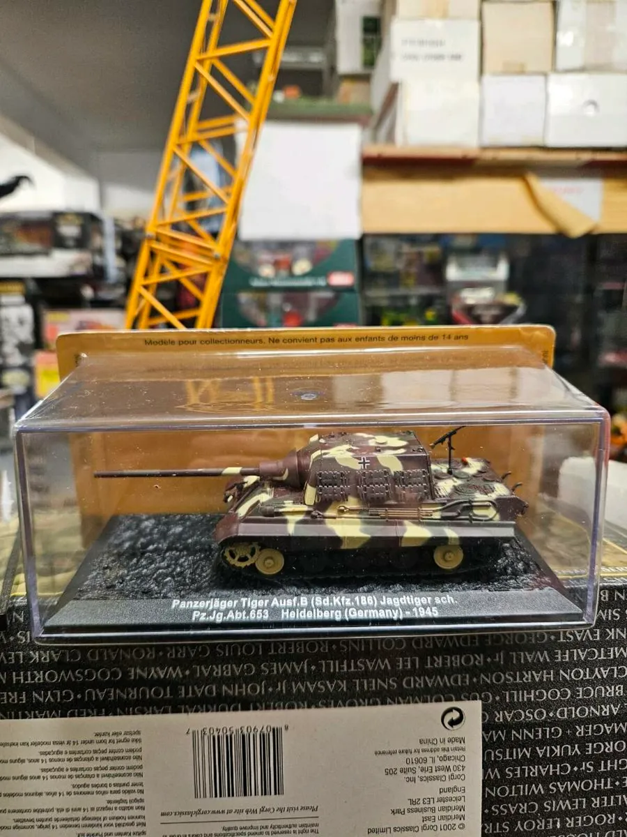 Corgi Atlas Tank - Image 1