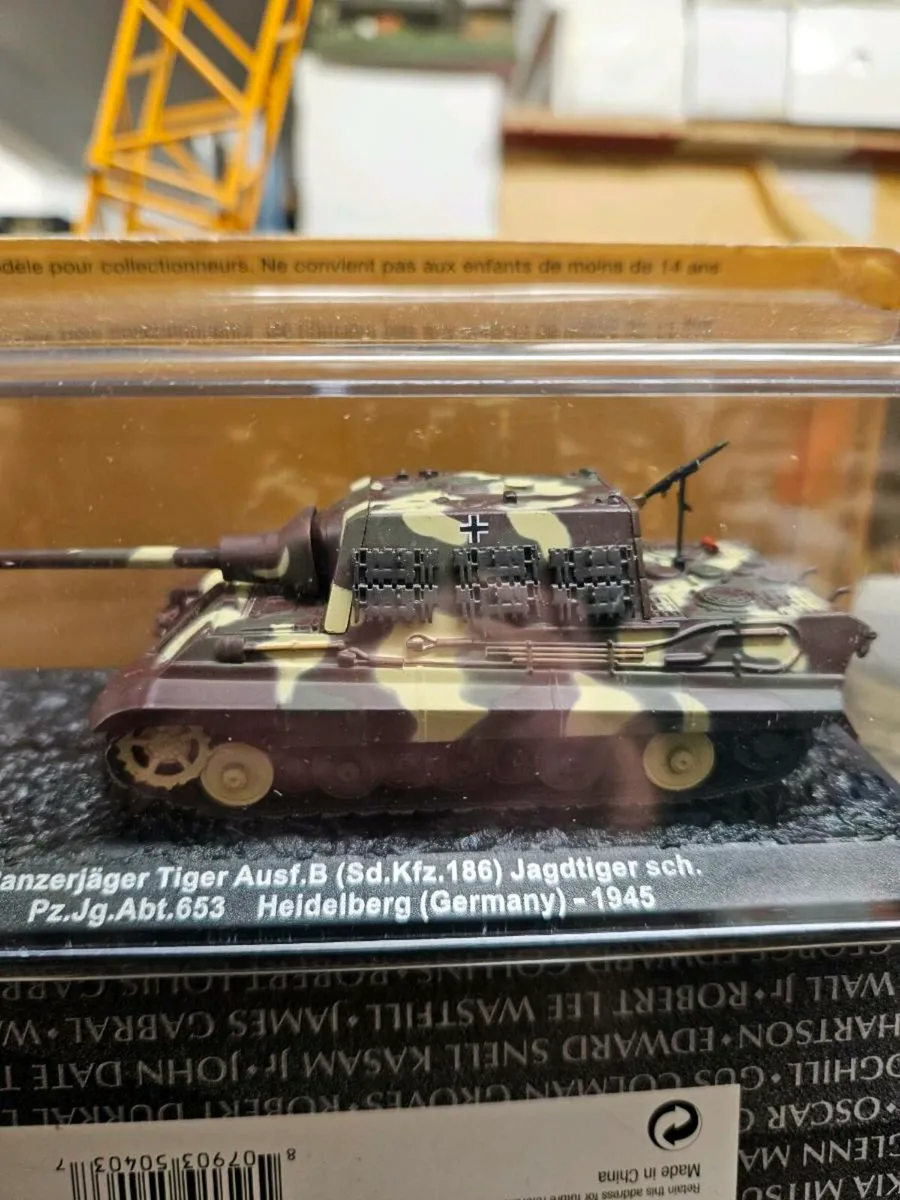 Corgi Atlas Tank - Image 2