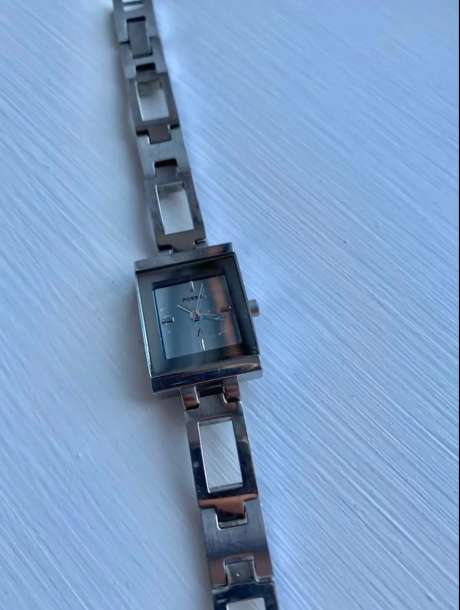Fossil ladies / women watch in good condition - Image 1