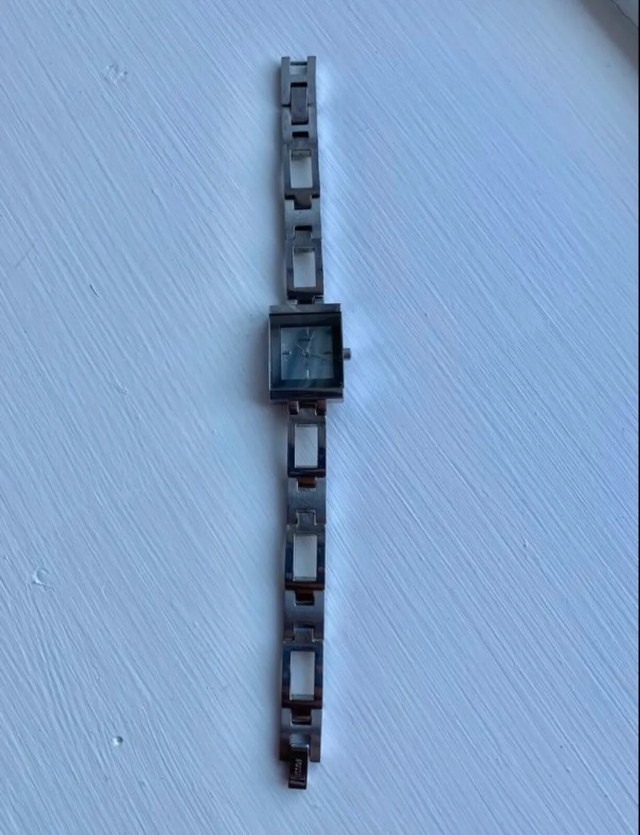 Fossil ladies / women watch in good condition - Image 2
