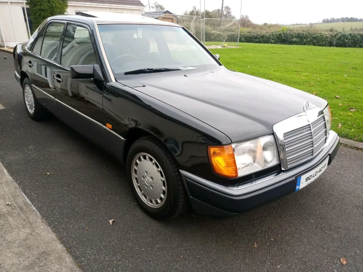 Mercedes 260 e + Mercedes 230e - Image 1