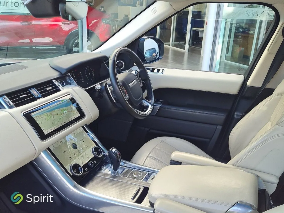 Land Rover Range Rover Sport HSE DYN SUN Roof - Image 3