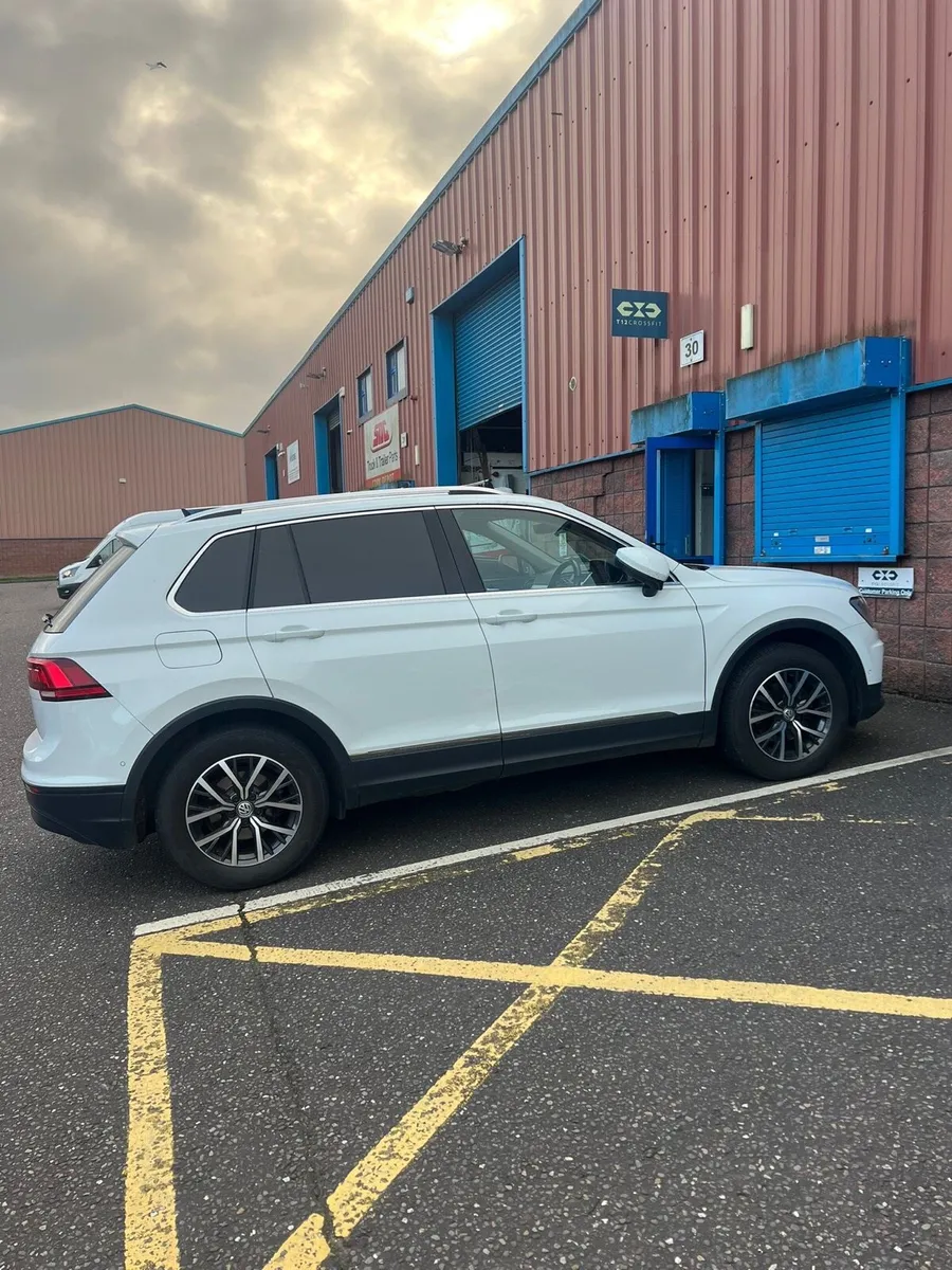 Volkswagen Tiguan - Image 3