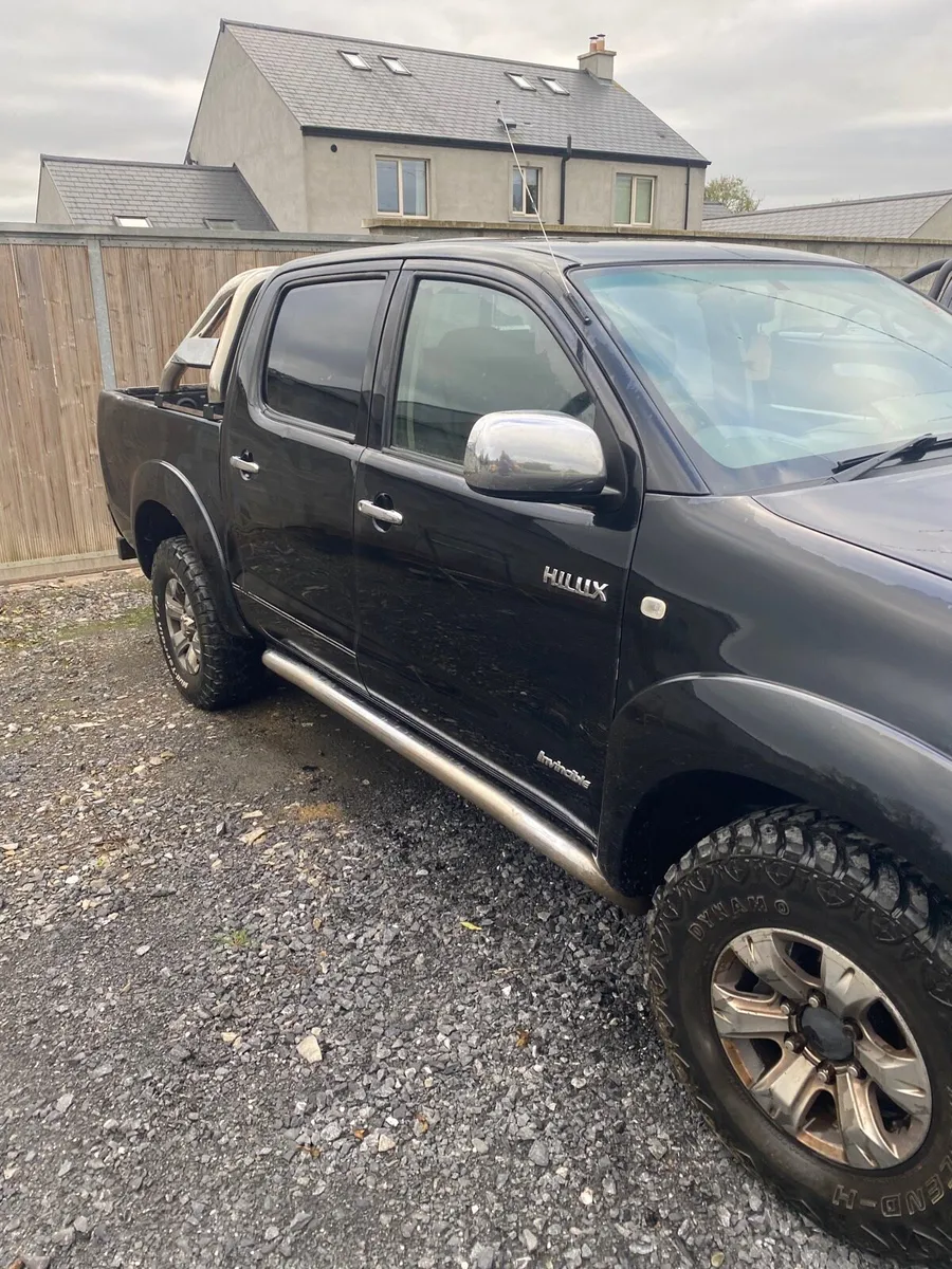 Toyota hilux - Image 4