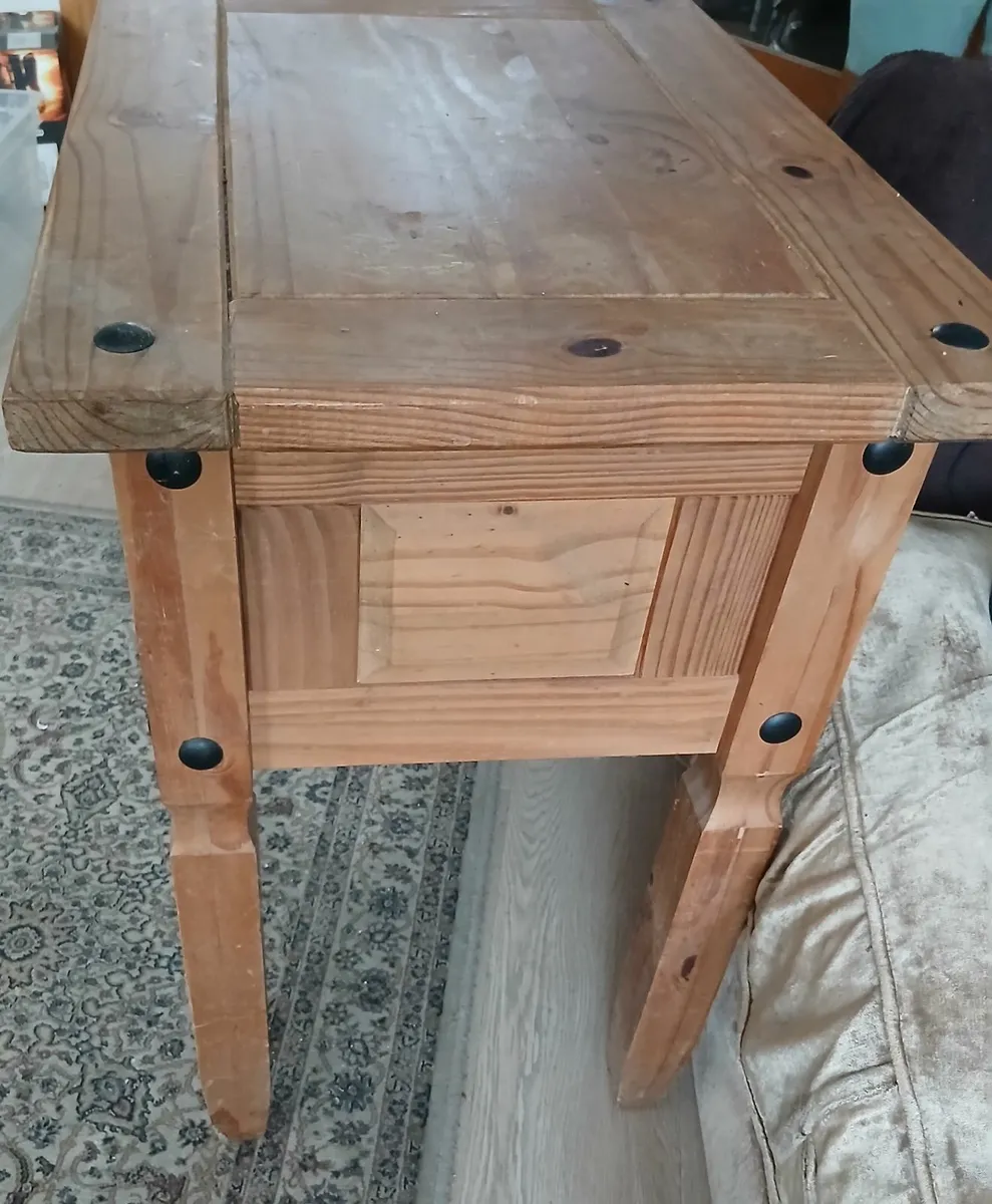 Console Table - Image 1