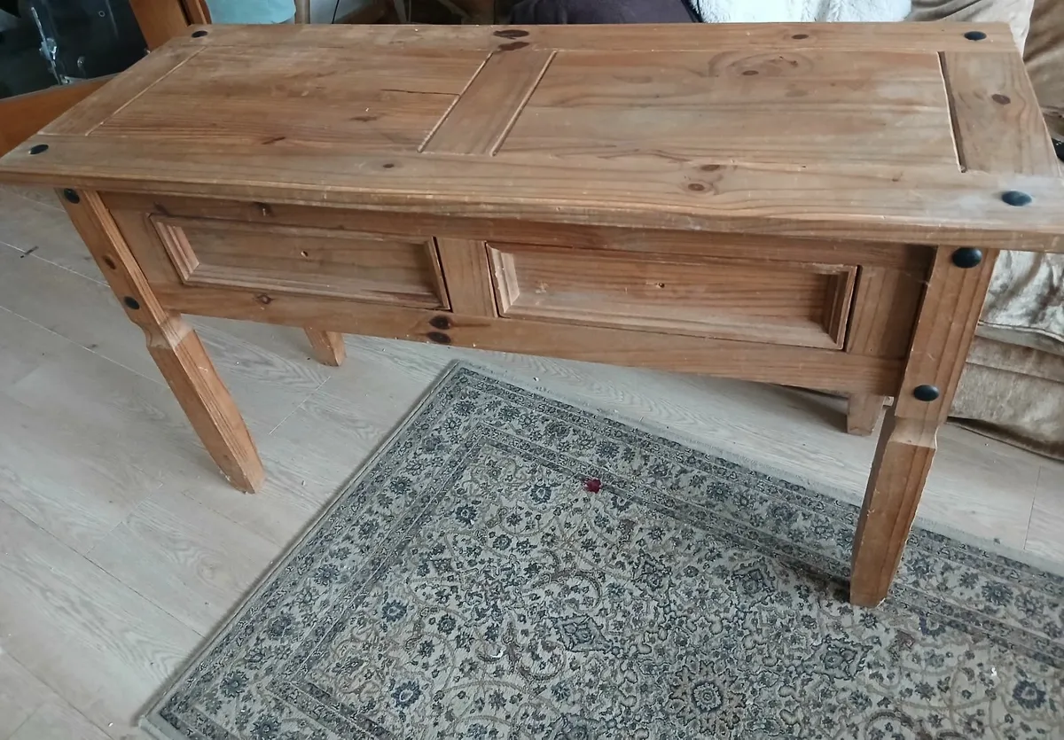 Console Table - Image 3
