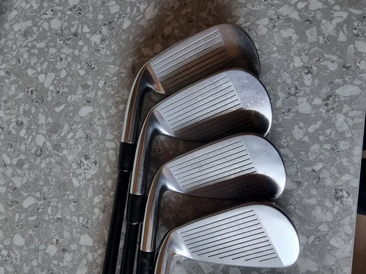 golf clubs - Image 1
