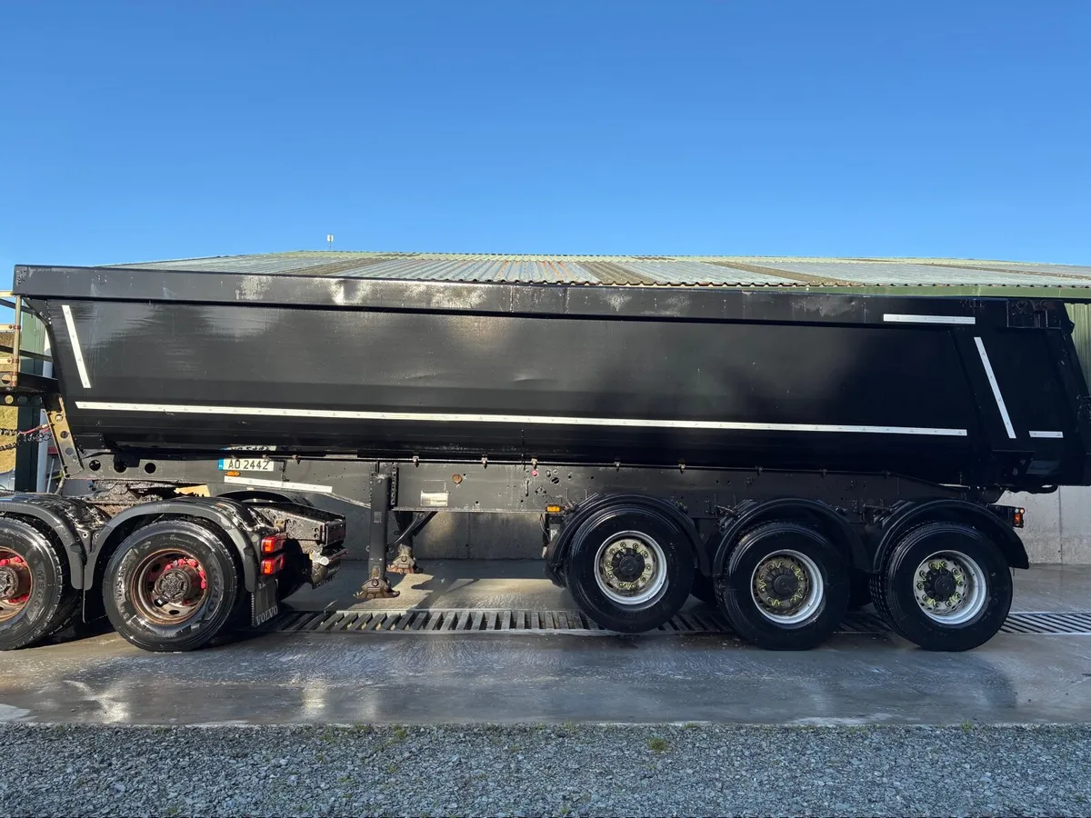 Trailer - Image 4