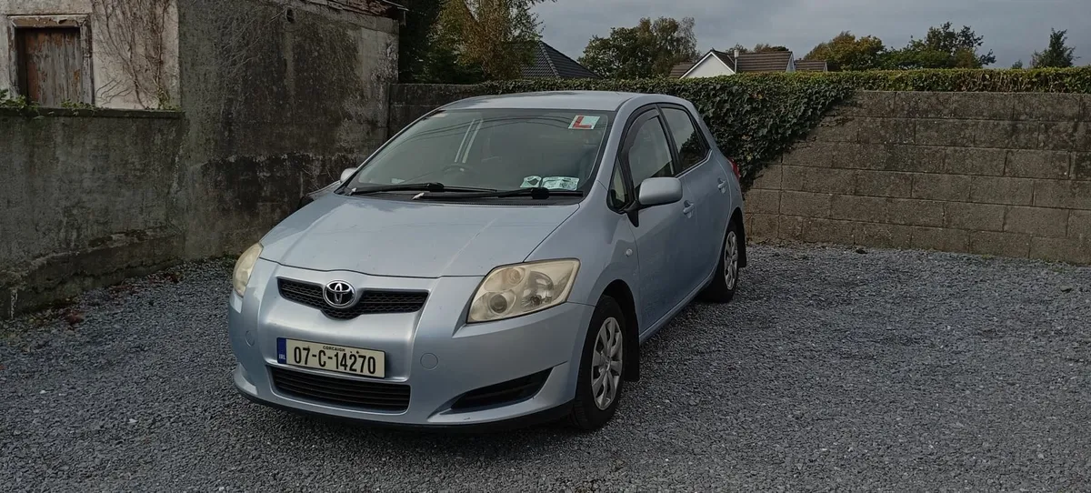 Toyota Auris 2007 - Image 1