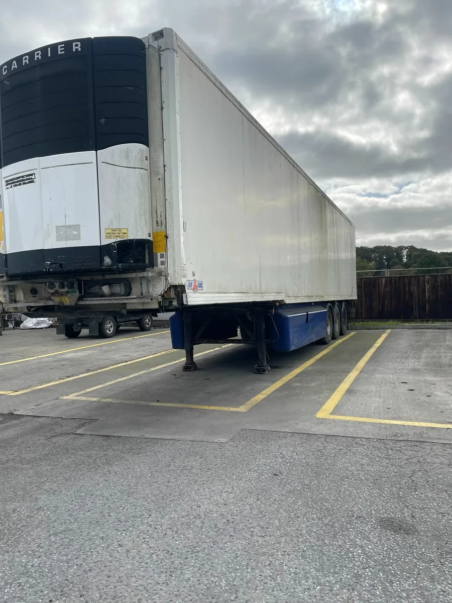 Insulated 45ft Storage Trailer - Image 3