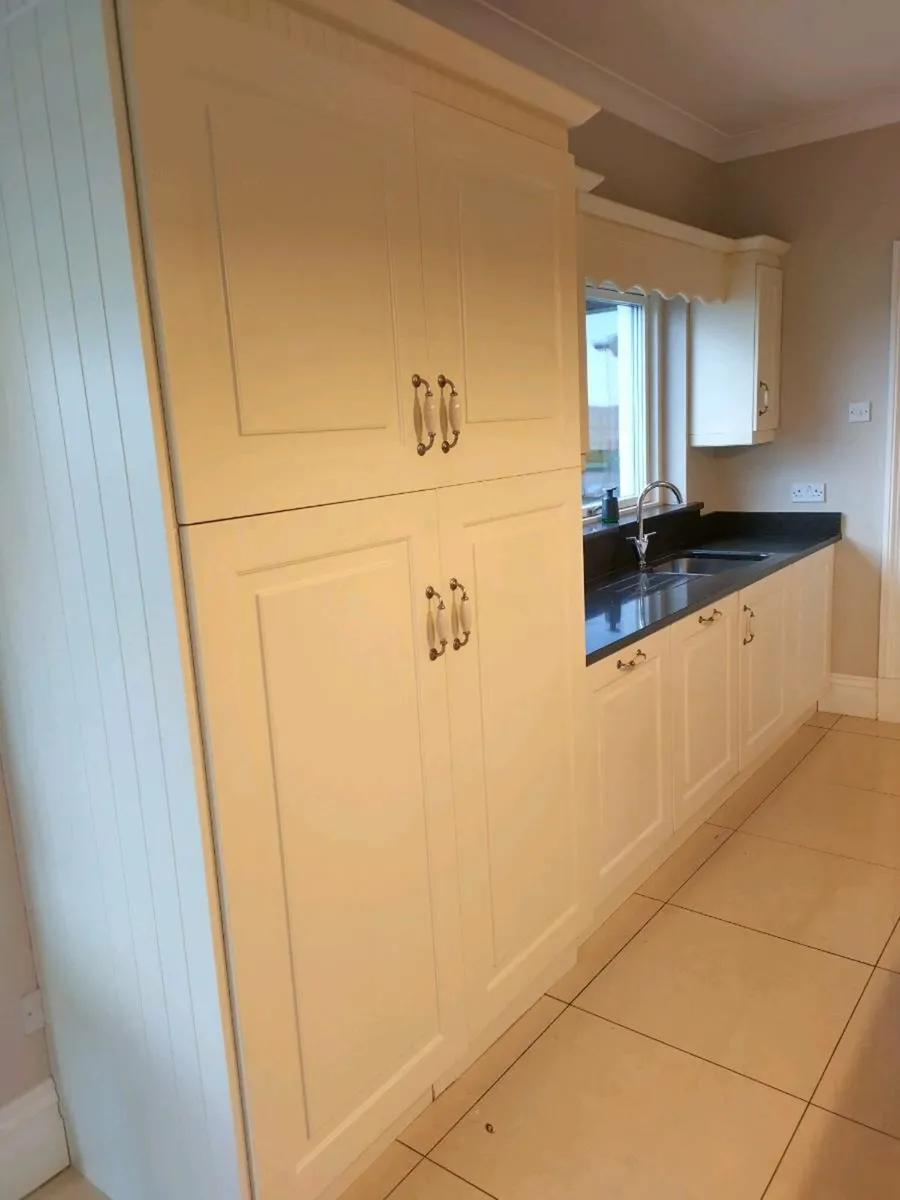 Kitchen - Image 4