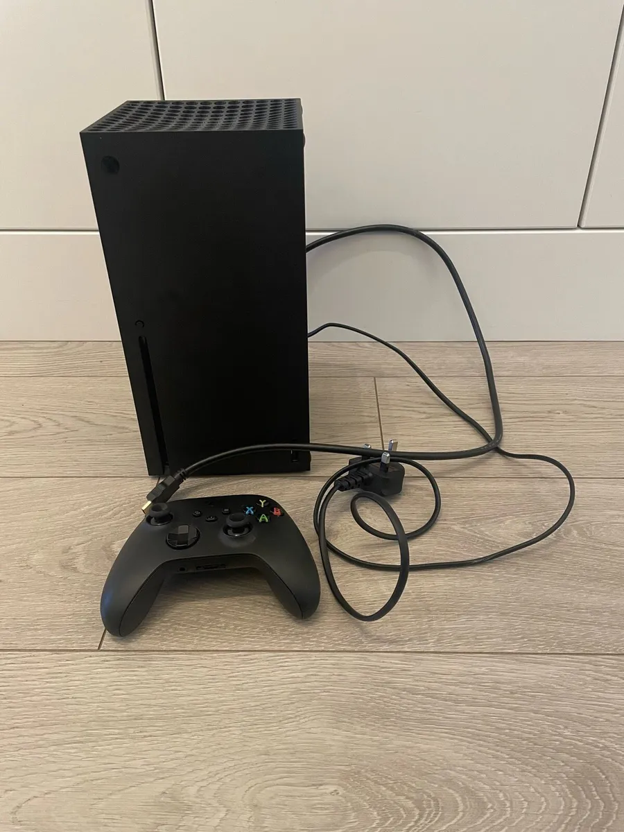 X BOX SERIES X WITH BOX AND CONTROLLER - Image 2