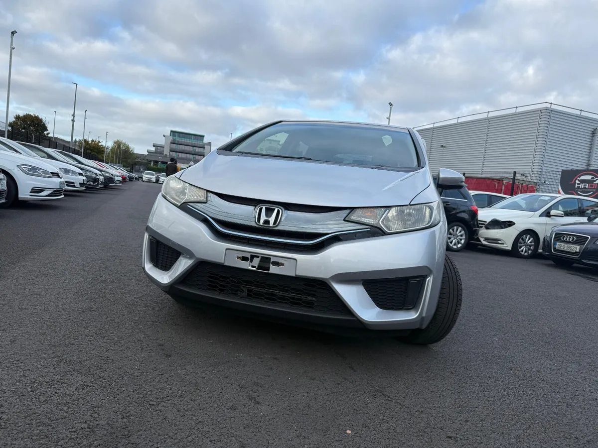 HONDA FIT HYBRID 2015 - Image 2