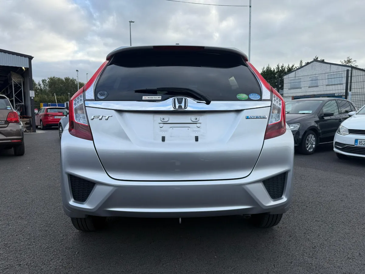 HONDA FIT HYBRID 2015 - Image 3