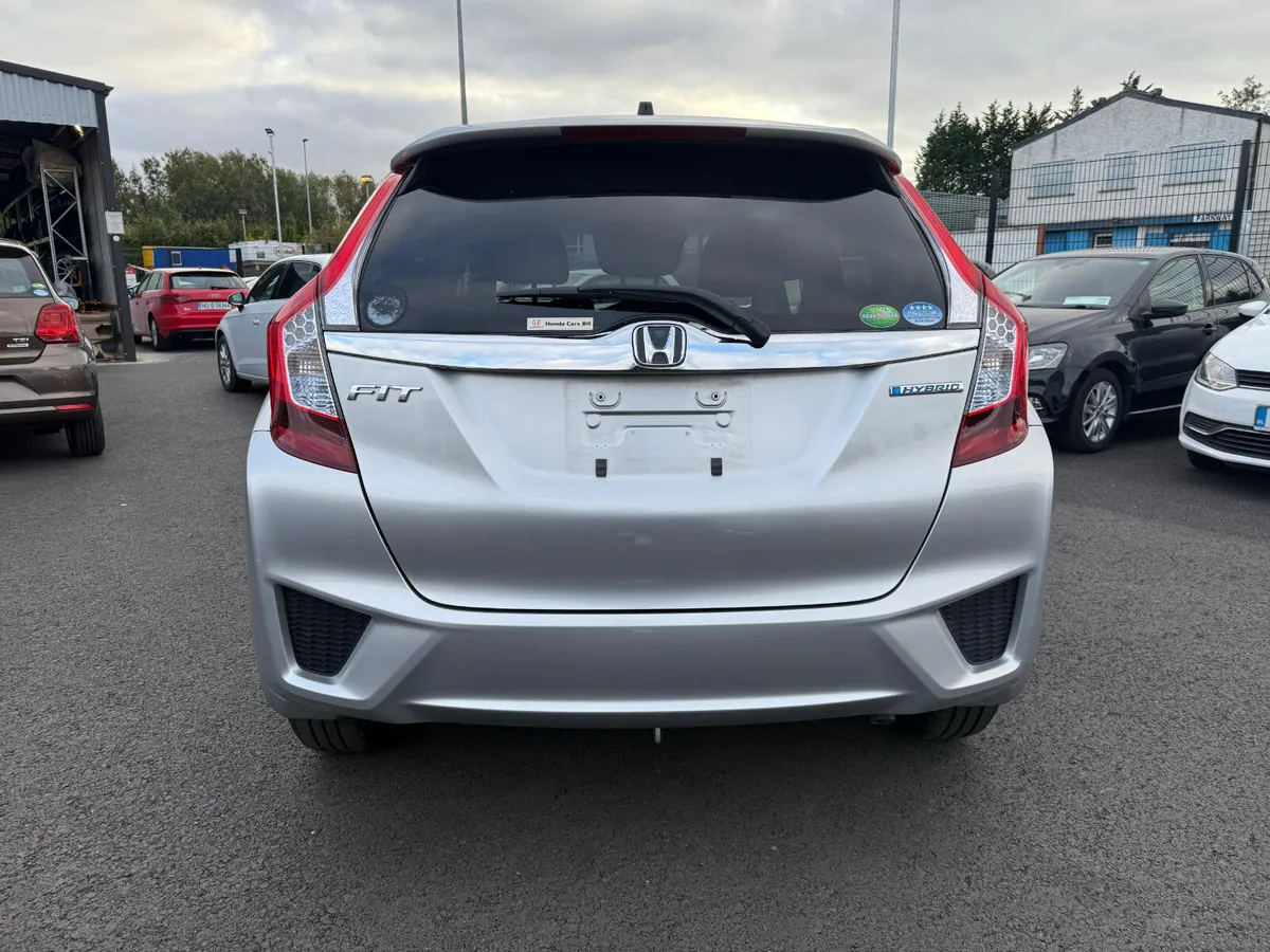 HONDA FIT HYBRID 2015 - Image 4