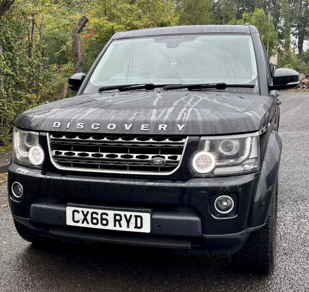 Land Rover Discovery 4 - Image 1