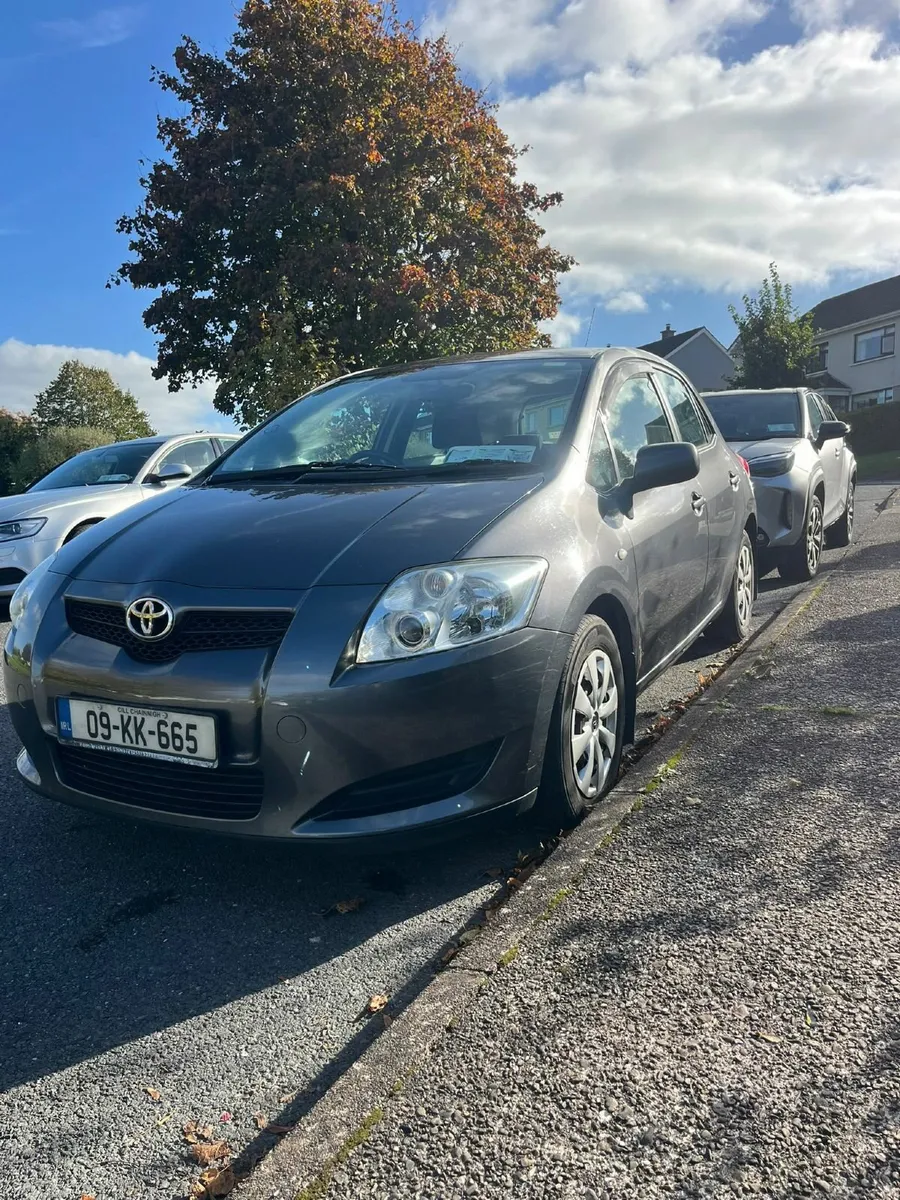 Toyota Auris 2009 - Image 3