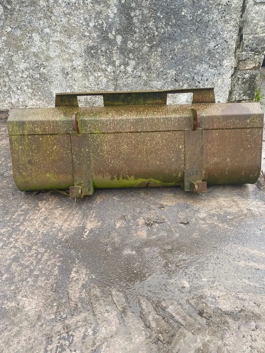 Loader bucket - Image 1