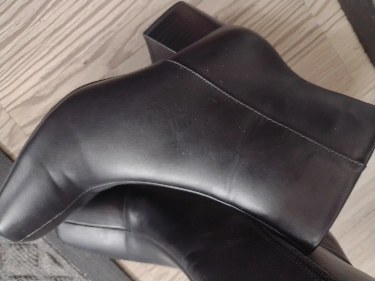 New booties womens UK size 4 - Image 2
