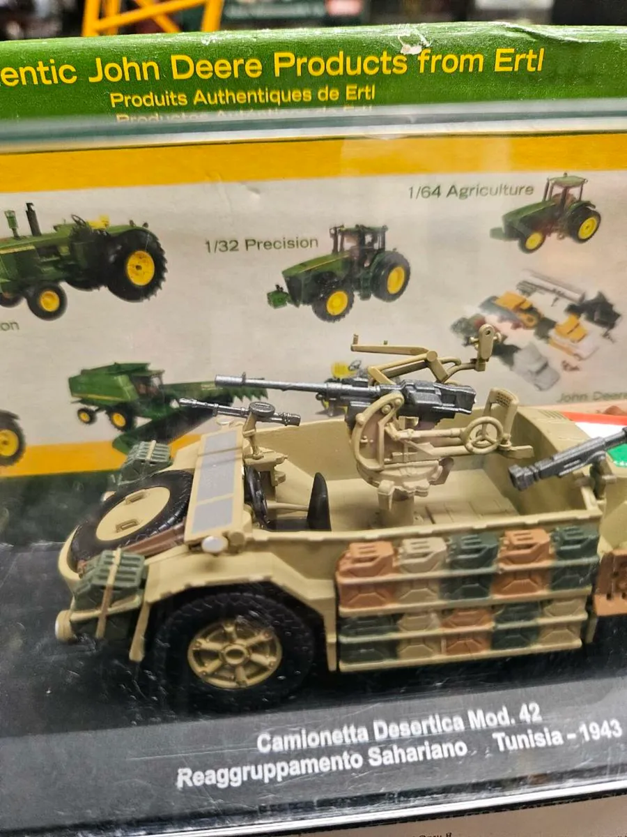 Corgi Atlas WW2 Italian Armoured Car - Image 3