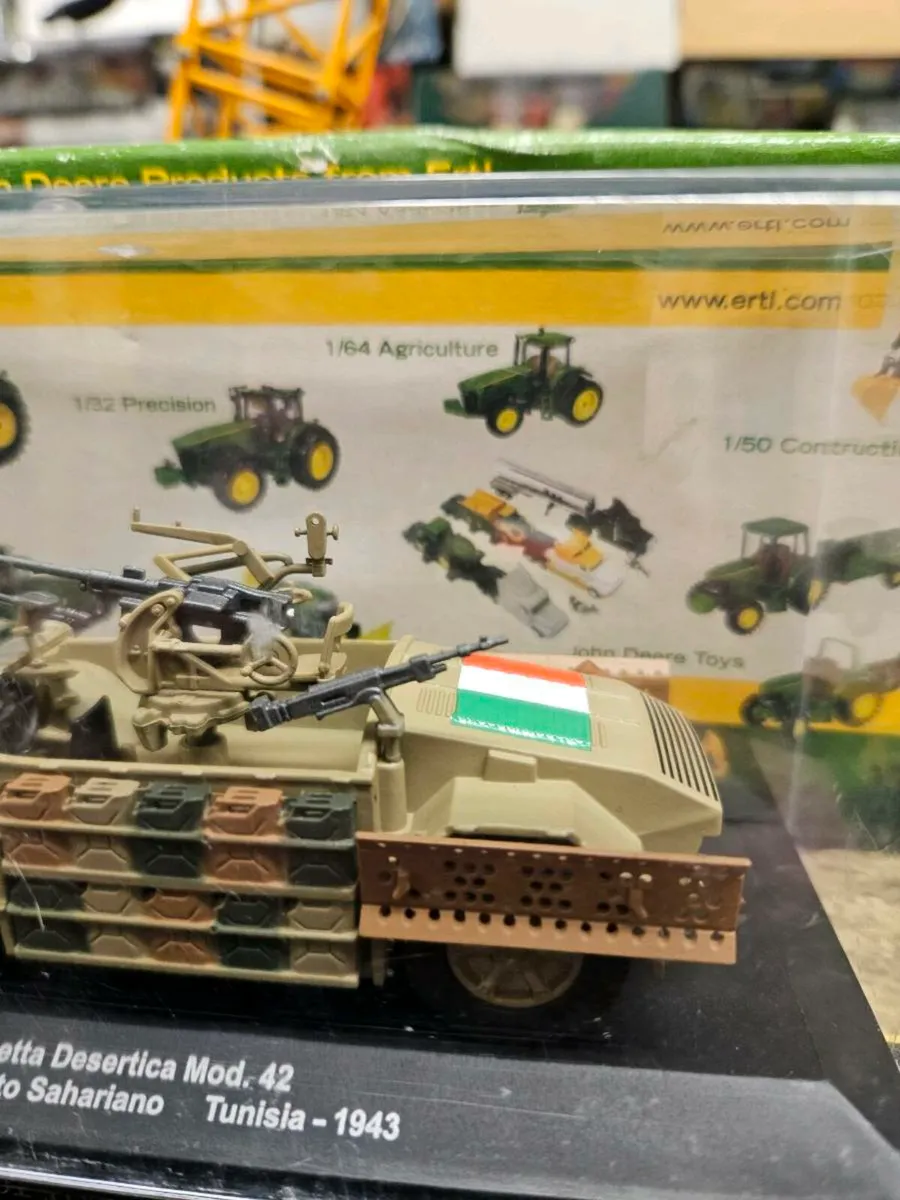 Corgi Atlas WW2 Italian Armoured Car - Image 4