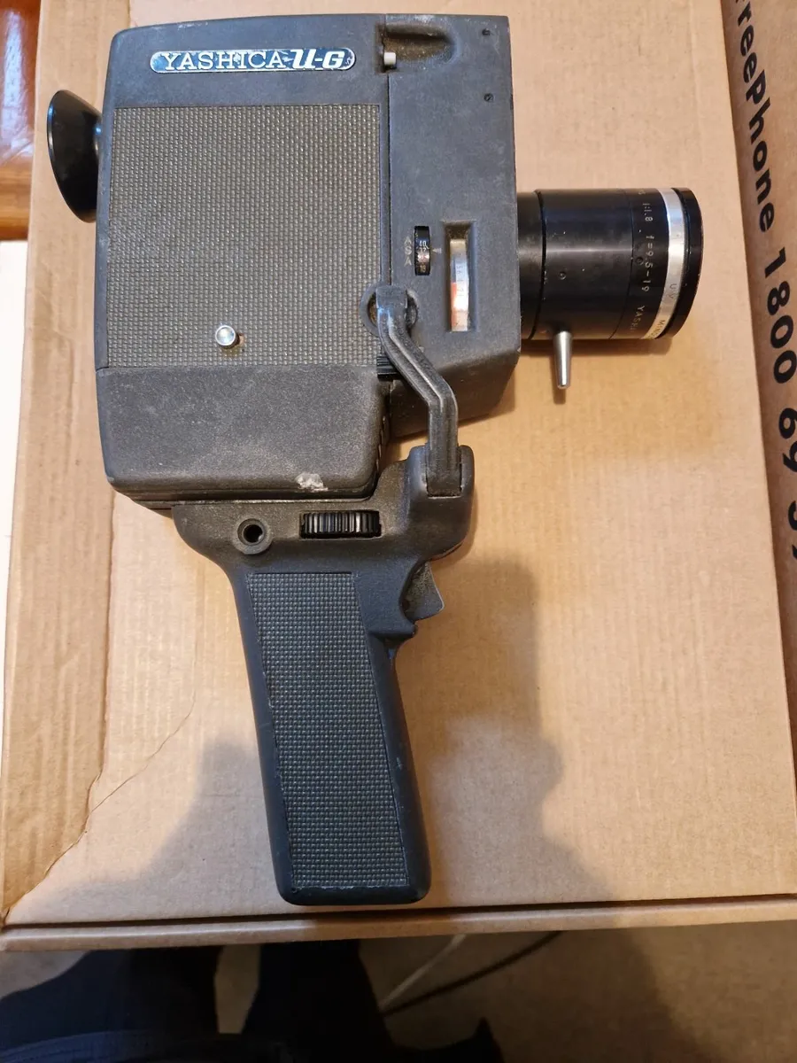 YASHICA UMatic-G, 8mm Film Camera - Image 1