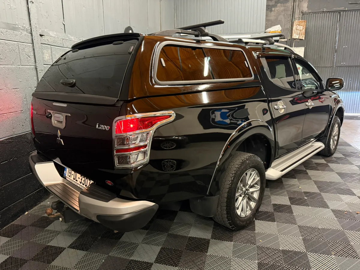 Mitsubishi L200 Barbarian X Auto - Image 3