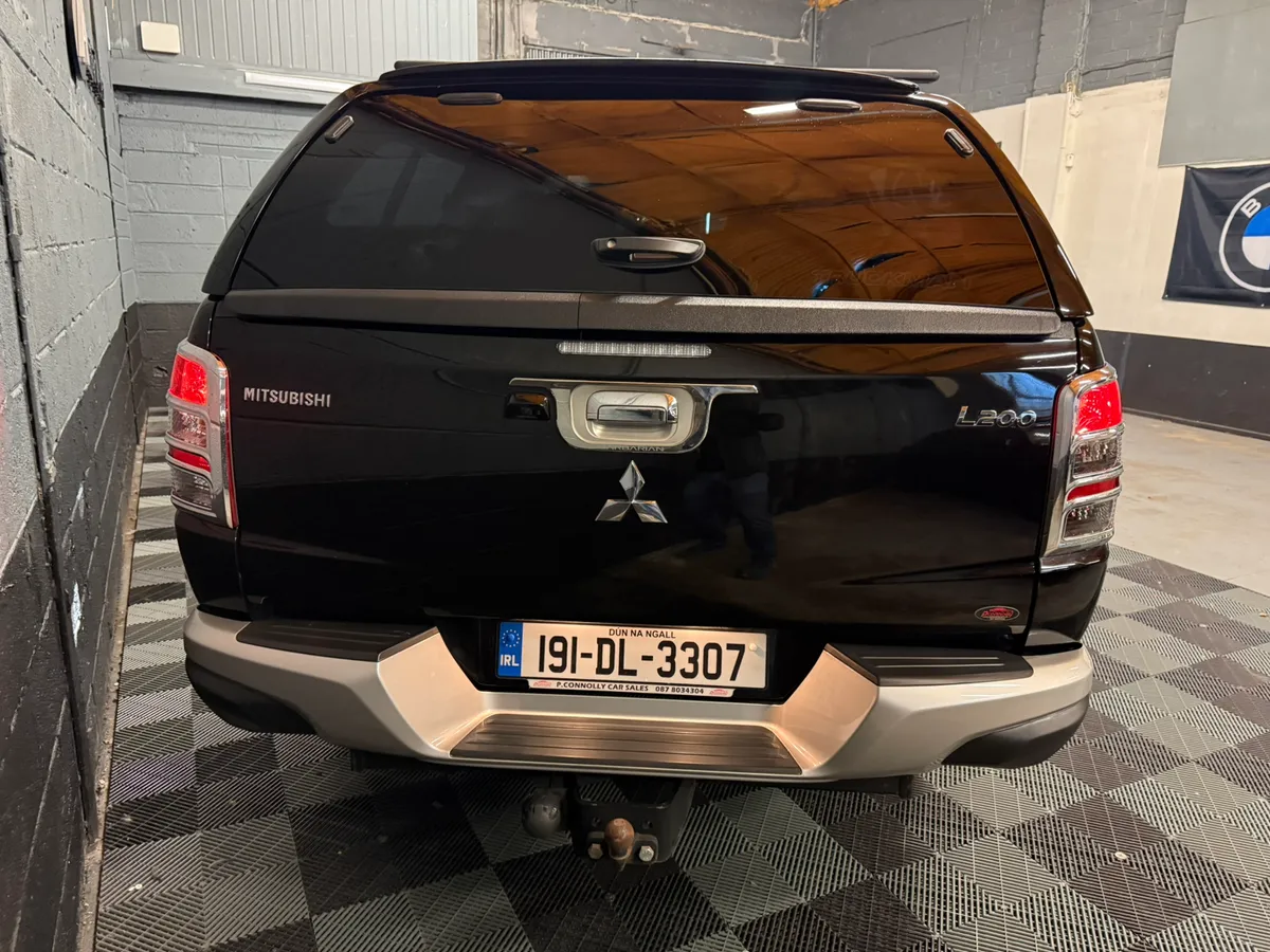 Mitsubishi L200 Barbarian X Auto - Image 4
