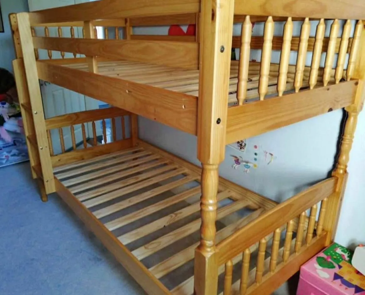 Bunk bed
