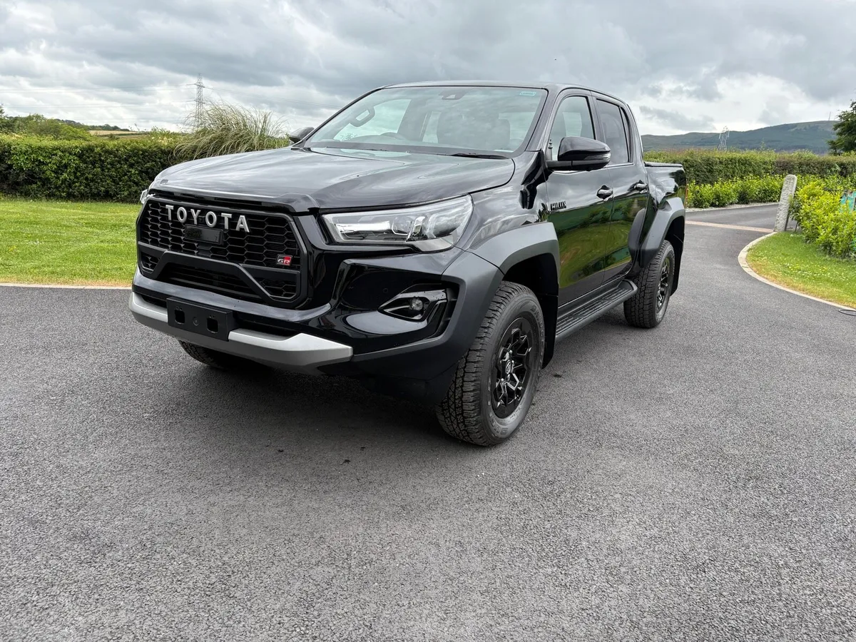 2025 Toyota Hilux GR2 Sport - Image 1