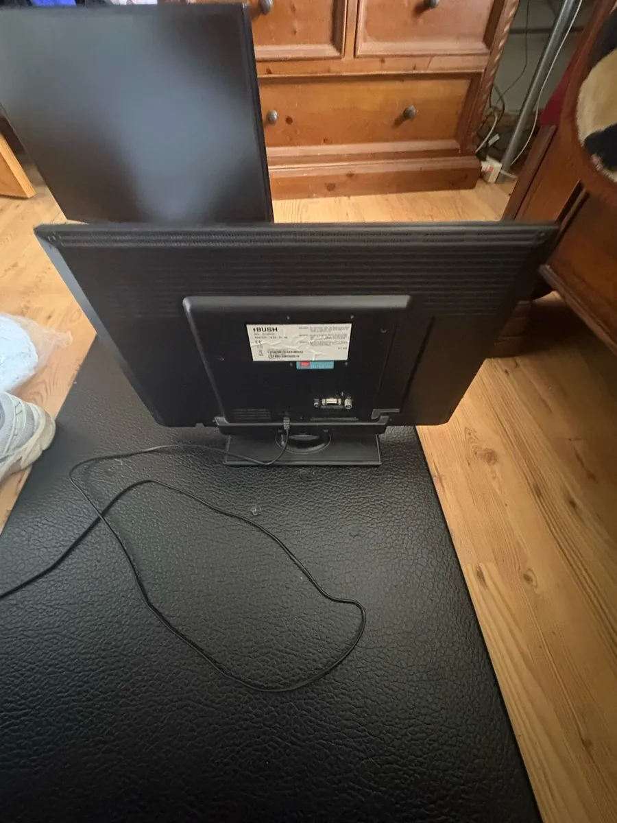 22” TV - Image 4