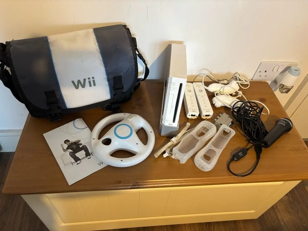 Nintendo Wii - Image 1