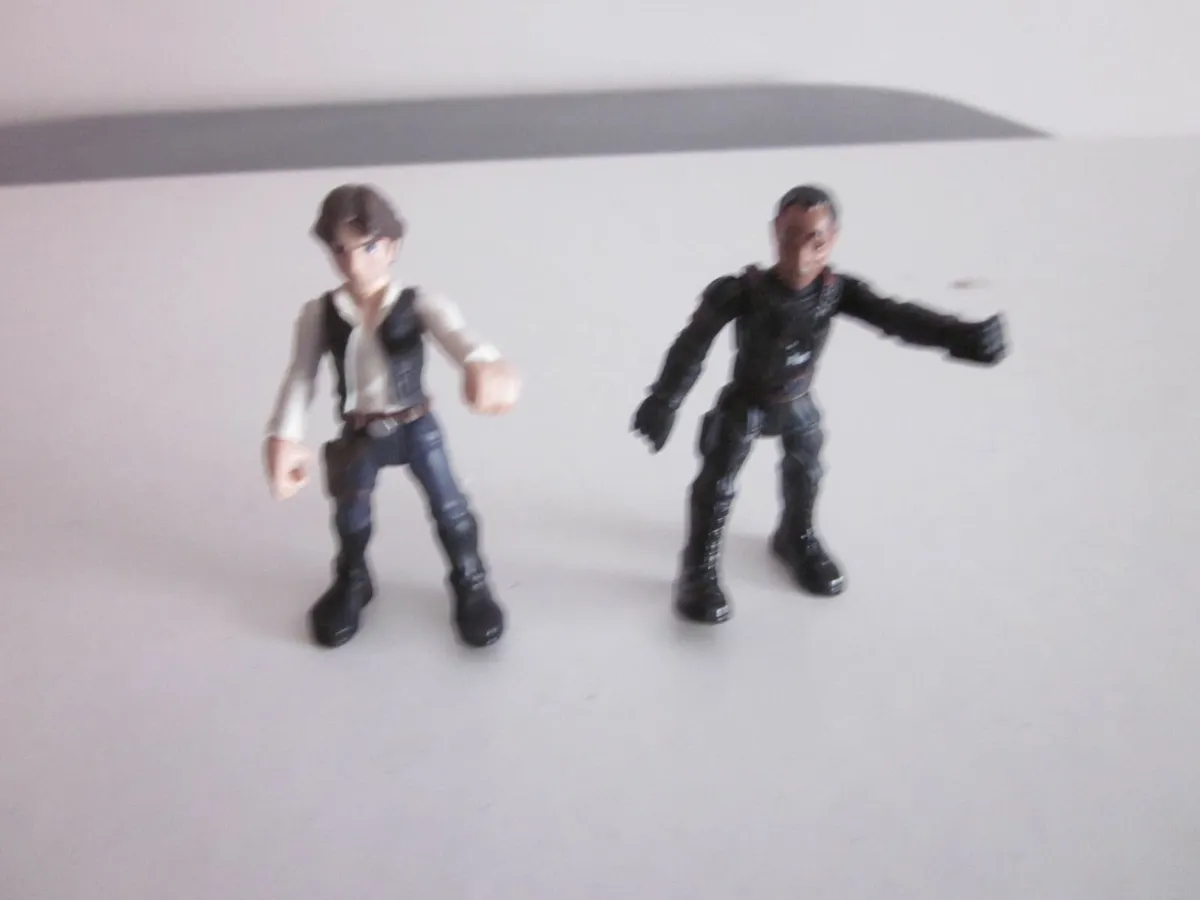 Star Wars Mini Figures Skywalker and Moff Gideon - Image 1