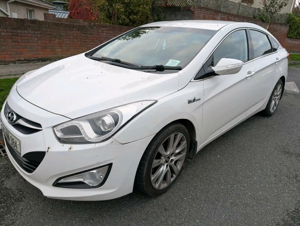 Hyundai I40 saloon executive 1.7crdi - Image 2
