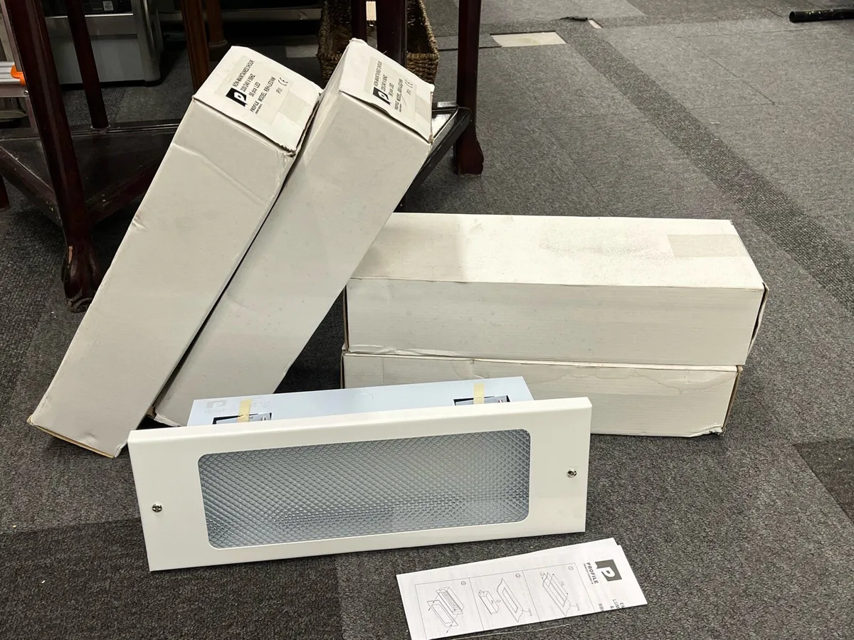 4 LED Recessed cavity Emergency Lights - Image 1