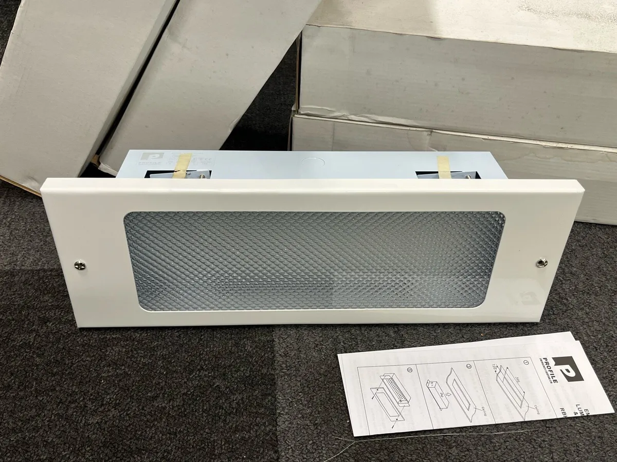 4 LED Recessed cavity Emergency Lights - Image 2