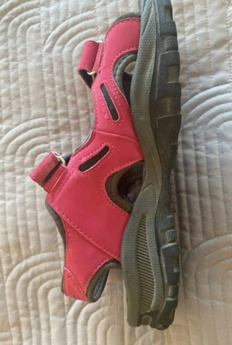Sandals - Slazenger - Size 6UK - Image 2
