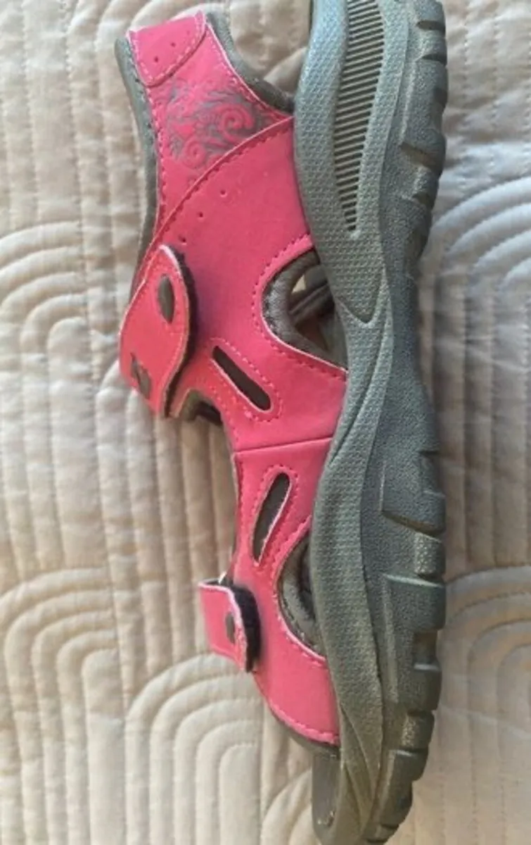 Sandals - Slazenger - Size 6UK - Image 3