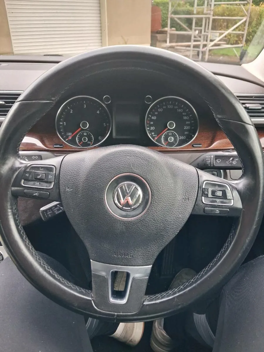 VW Passat 2012 - Image 4