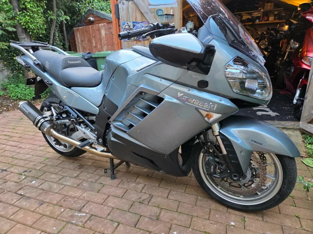 Kawasaki GTR1400 Triumph Trophy - Image 1