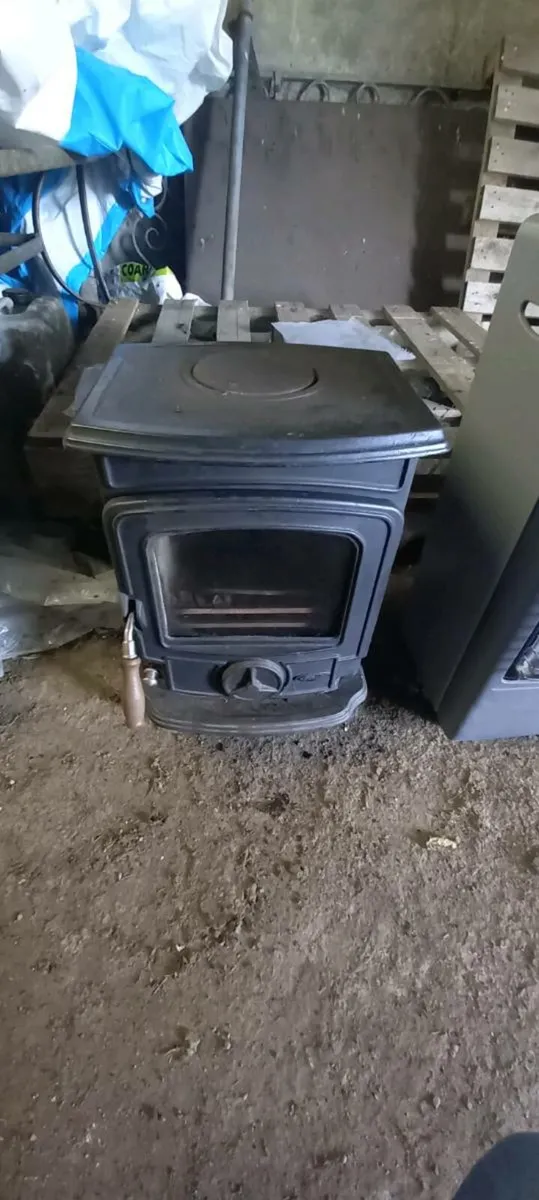 Stanley stove - Image 1