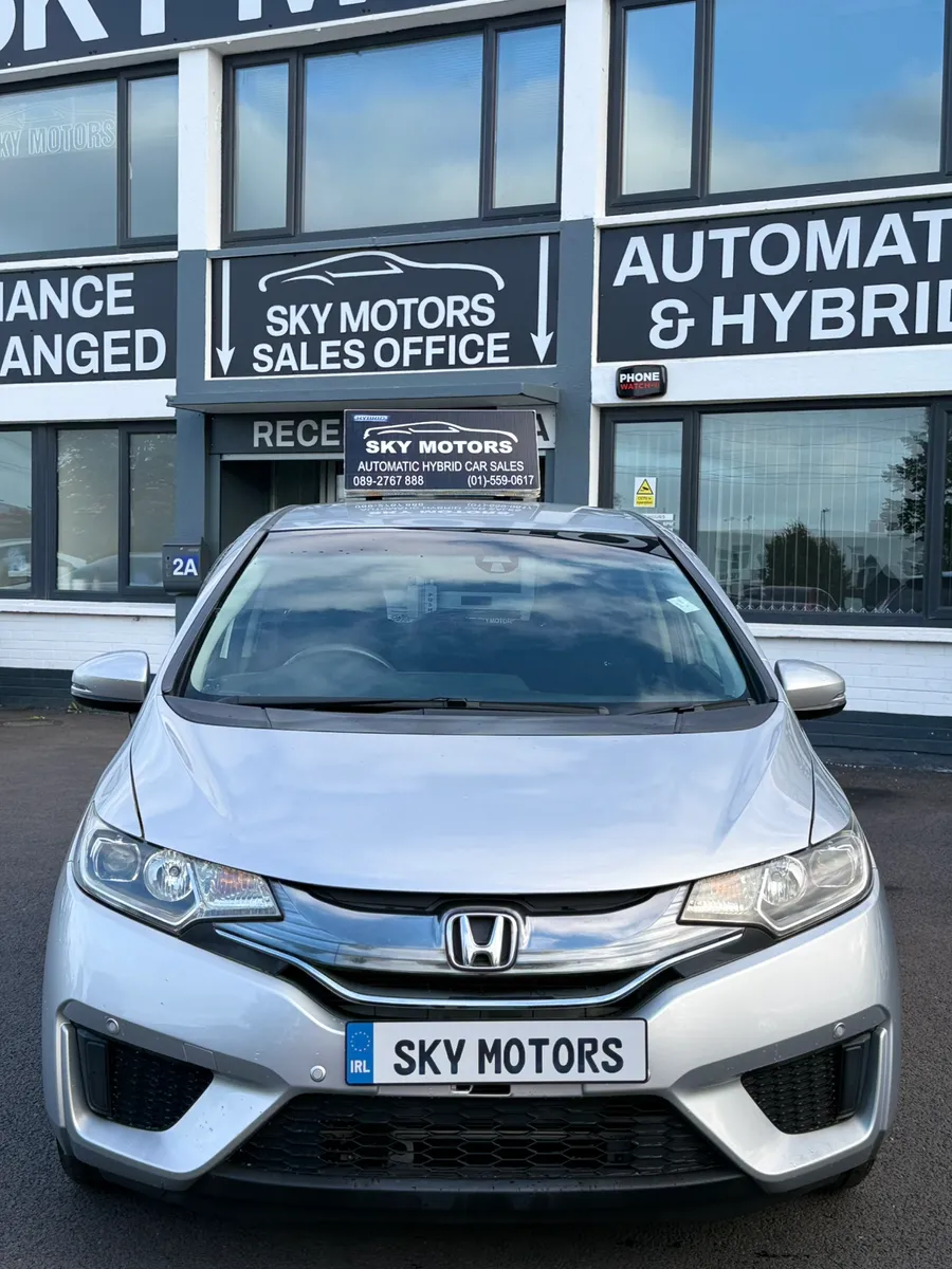2014 Honda Fit 1.5 Hybrid,Auto ,Low Miles 52K KM - Image 3