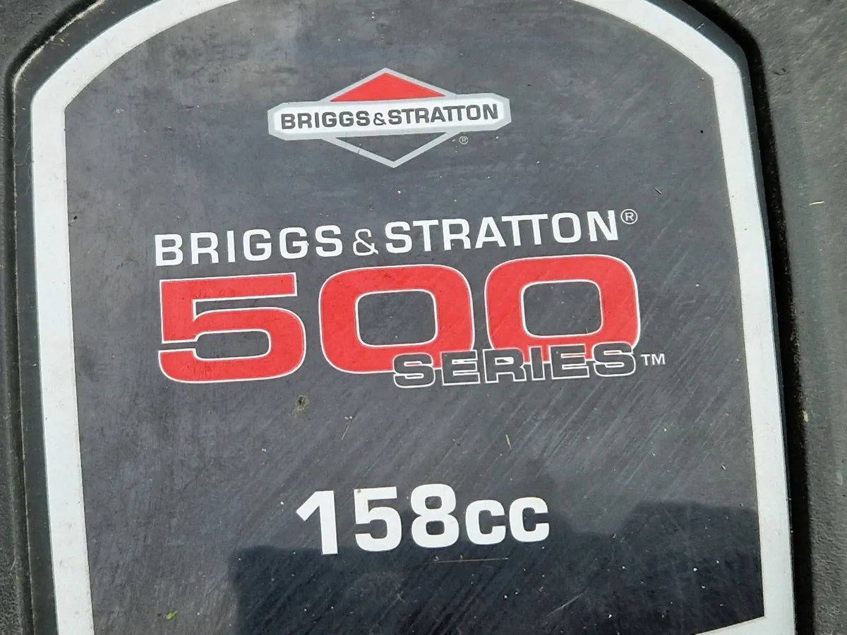 Briggs &Stratton 500 Series 158cc Petrol Lawnmower - Image 4