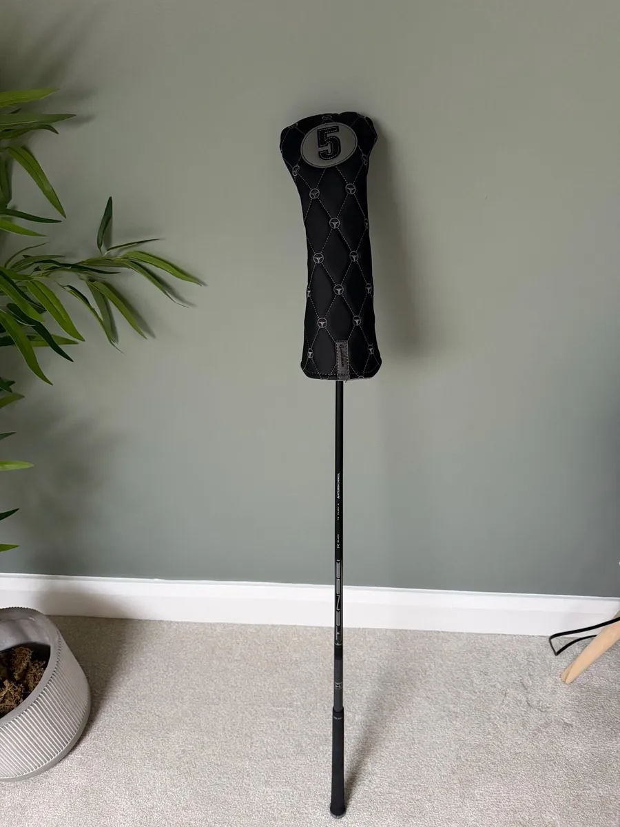 Taylormade Qi35 - 5 wood - Image 1