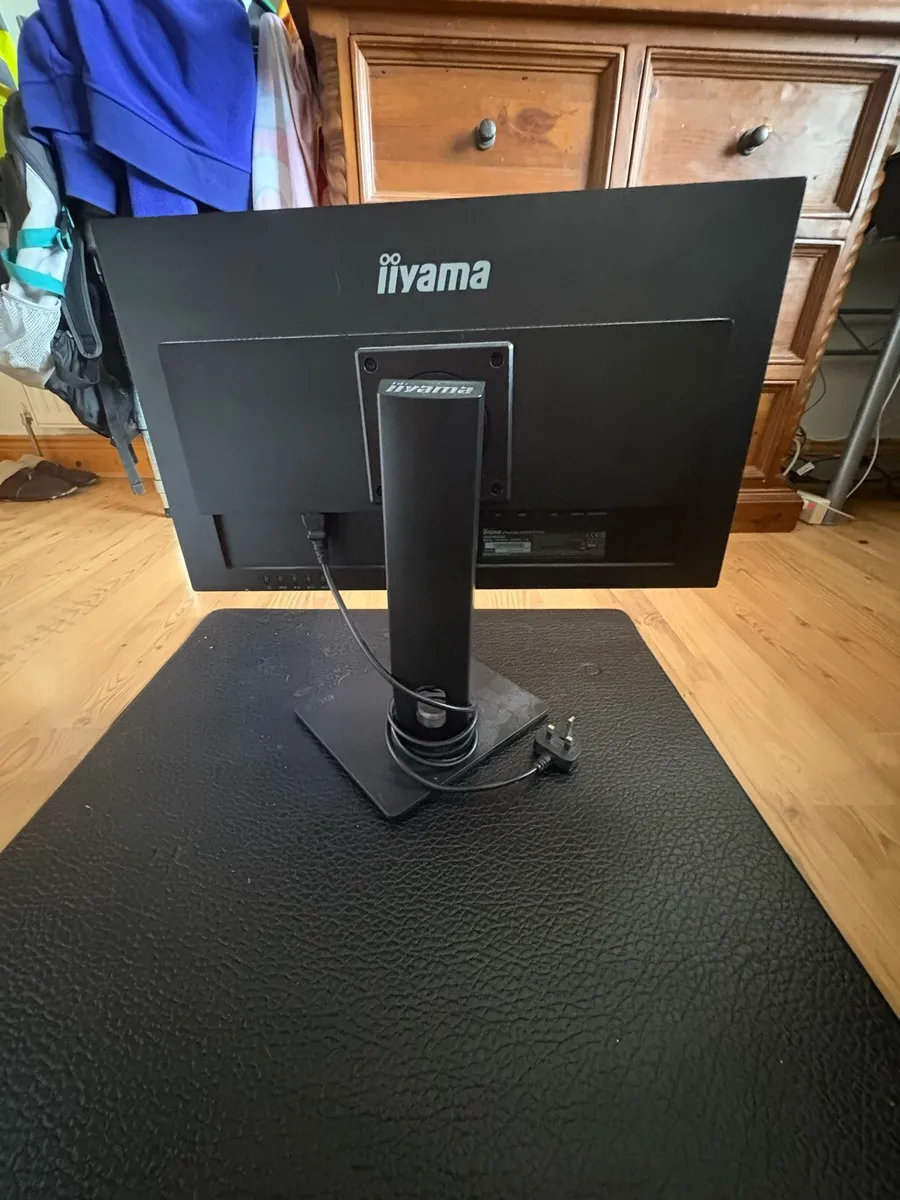 24” Monitor - Image 3