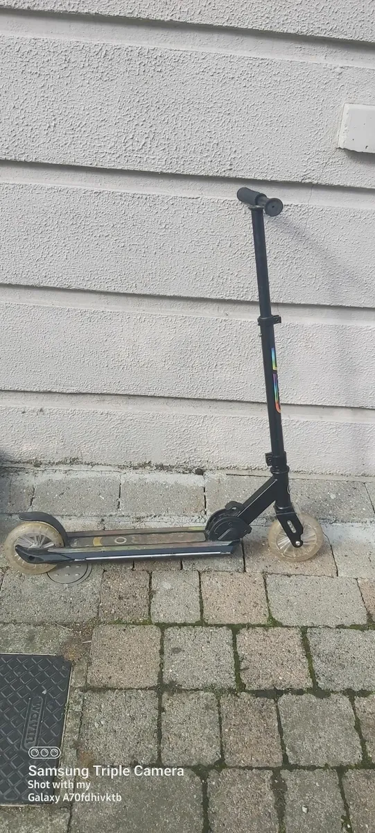 Kids scooter - Image 2