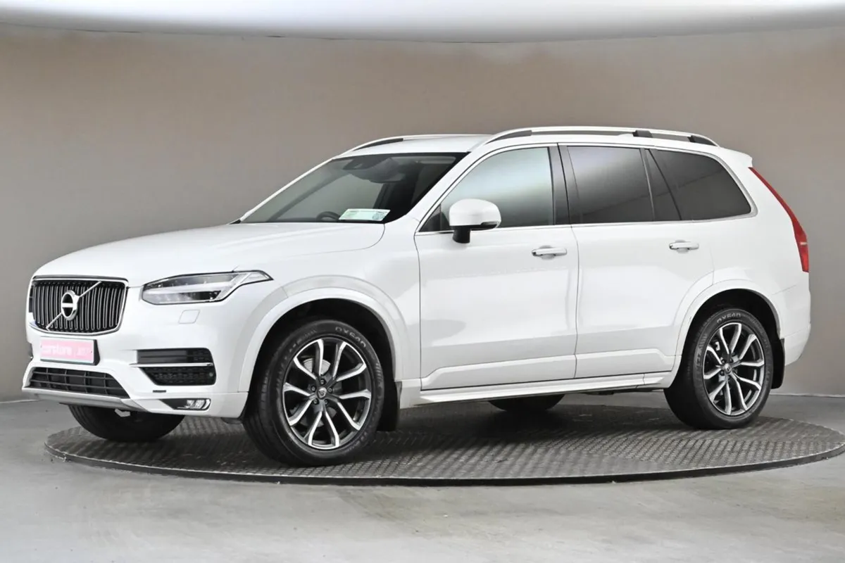 Volvo XC90 2.0 D5 Momentum Powerpulse AWD 7seats - Image 4