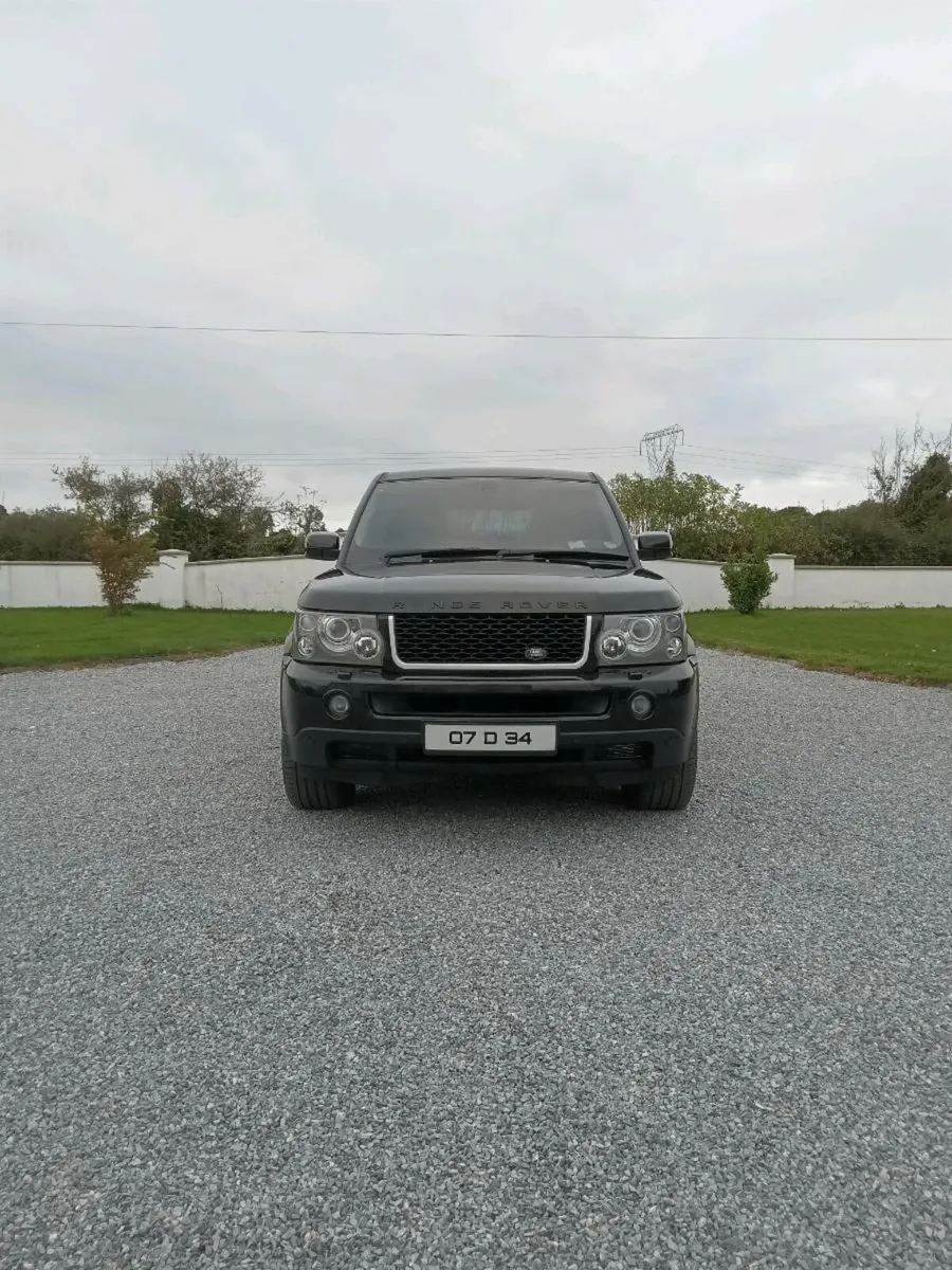 Range Rover Sport - Image 1