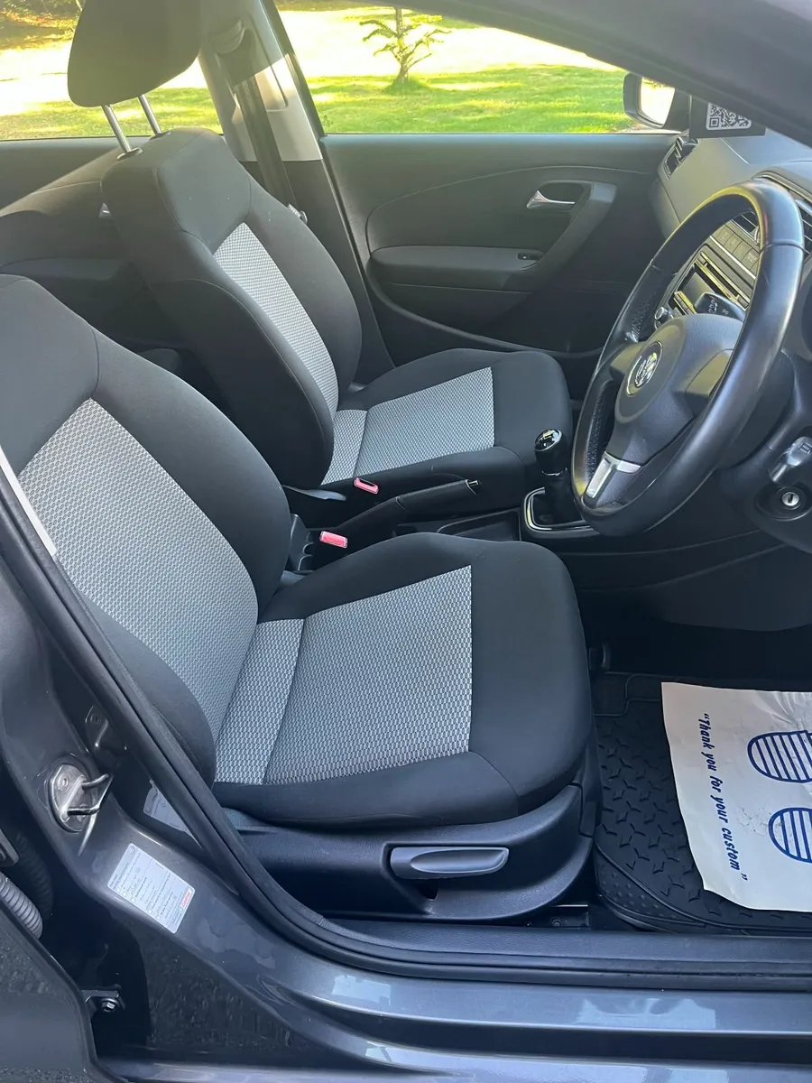 Volkswagen Polo 2013 - Image 2
